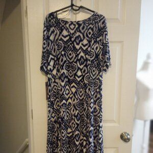 Beautiful flowing print dress, navy blueprint